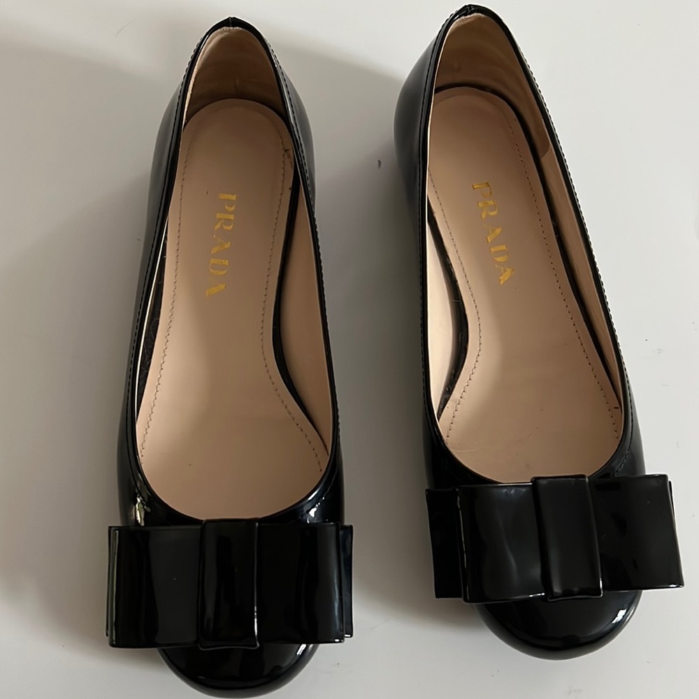 Prada black patent bow ballerinas 36 1/2 (US 6.5)
